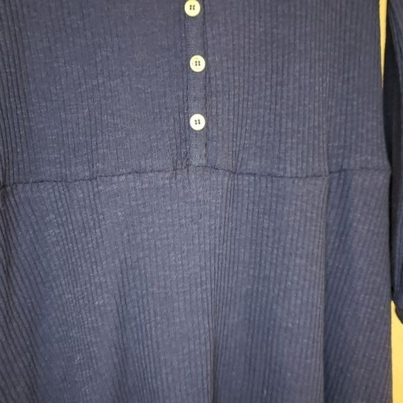 NWT Blu Pepper Button‎ Ribbed Dress - Picture 4 of 10
